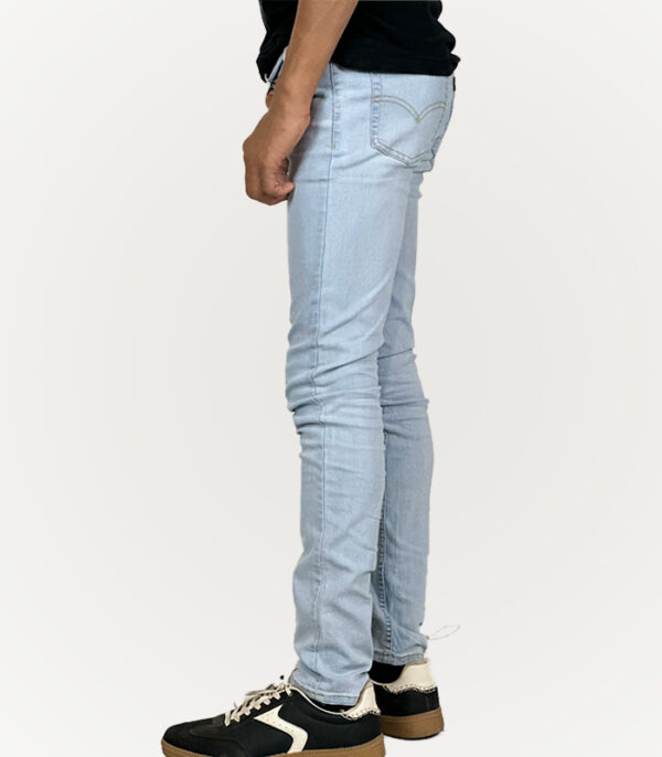Levi's High Rise Super Skinny Jeans Size Waist: 30-32