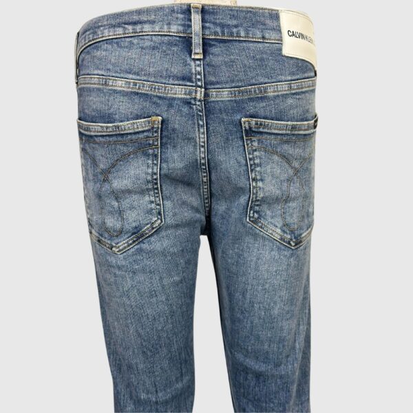 CK Jeans Narrow Fit Waist Size: 34-36 - Image 5