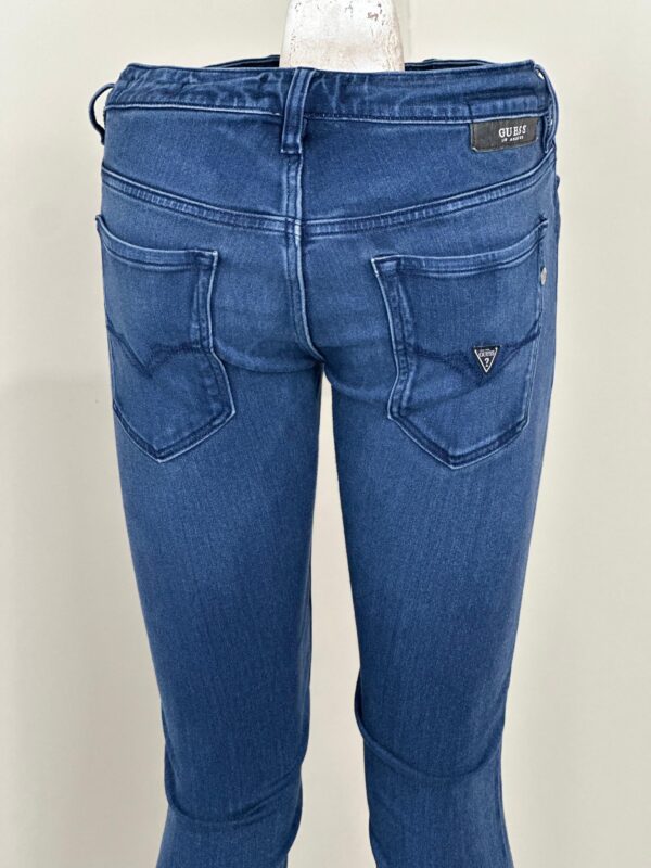 Guess Tapered Jeans Medium - Image 5