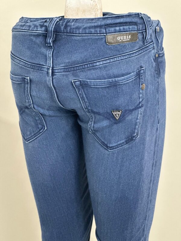 Guess Tapered Jeans Medium - Image 3